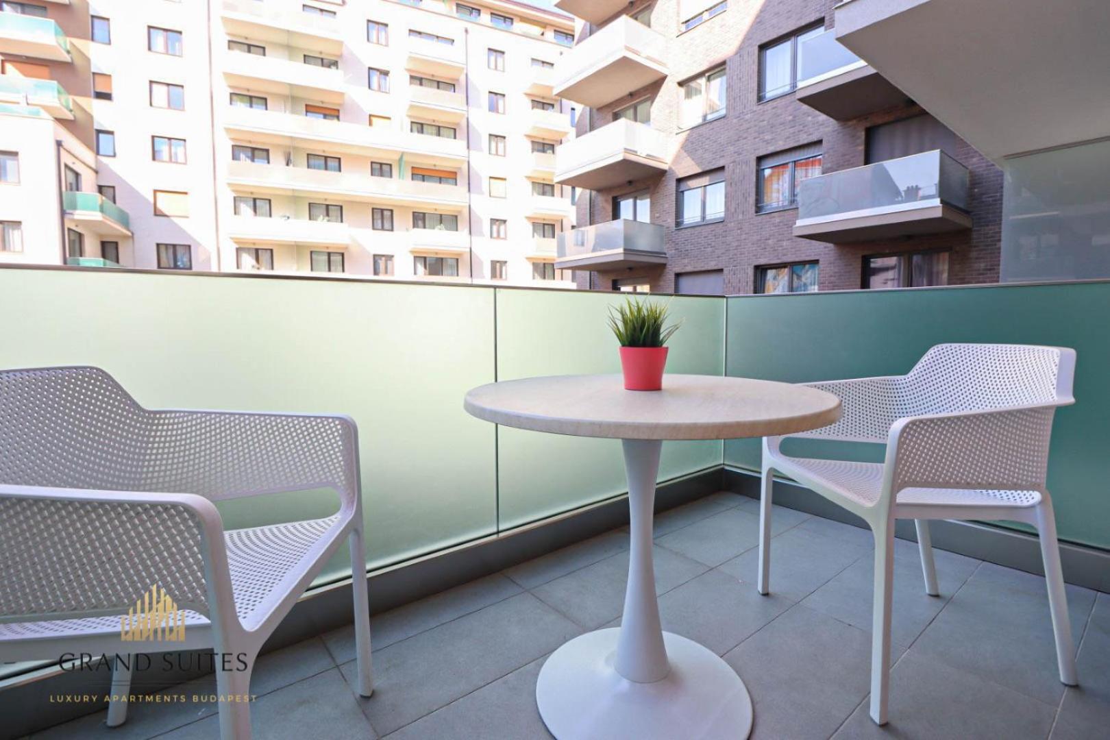 Grand Suites Promenade Budapest Exteriör bild