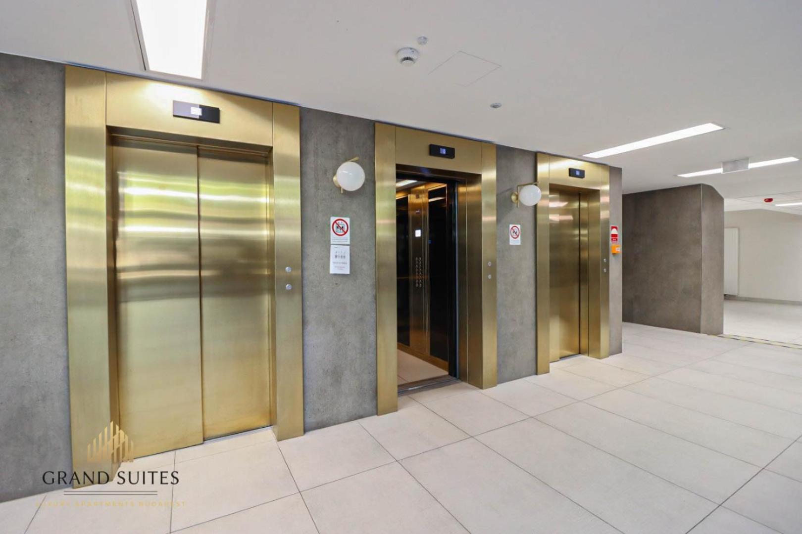 Grand Suites Promenade Budapest Exteriör bild