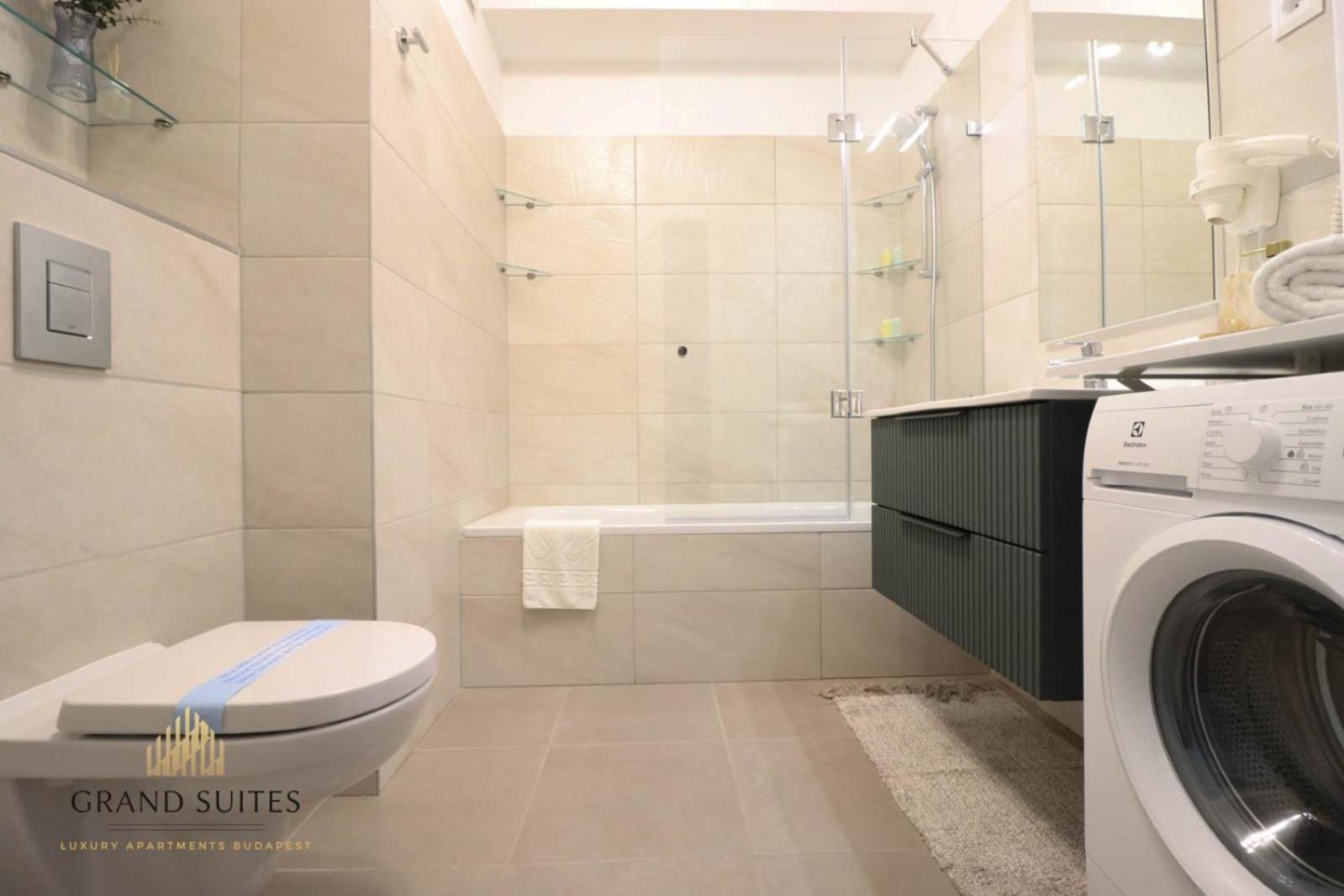 Grand Suites Promenade Budapest Exteriör bild